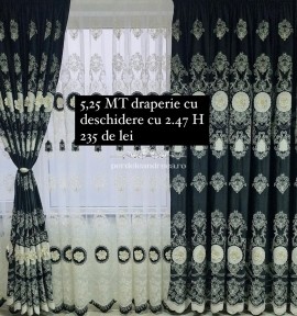 Draperie catifea cu perle, negru